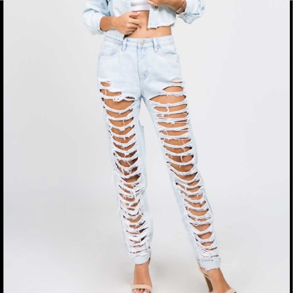 🌟Sale🌟Seriously Destructed Jeans